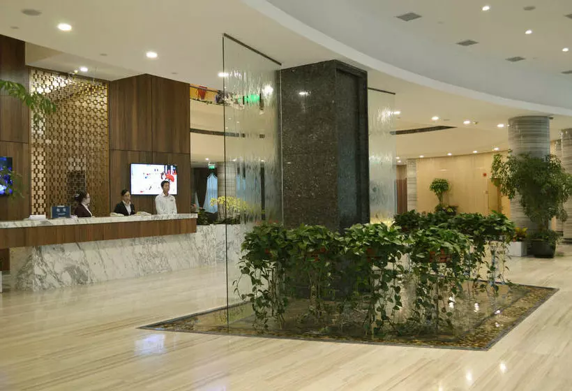 Hotelli Shanghai Noble Center