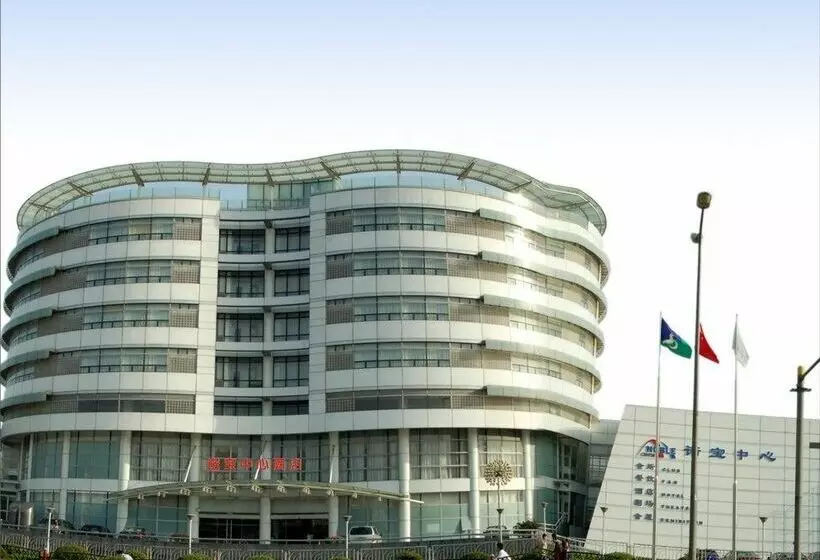 Hotelli Shanghai Noble Center