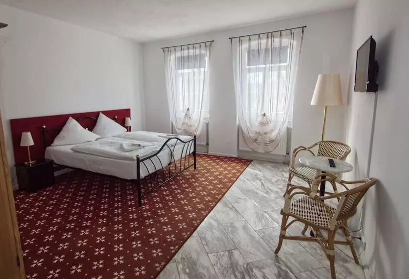 Hotelli Sächsischer Hof