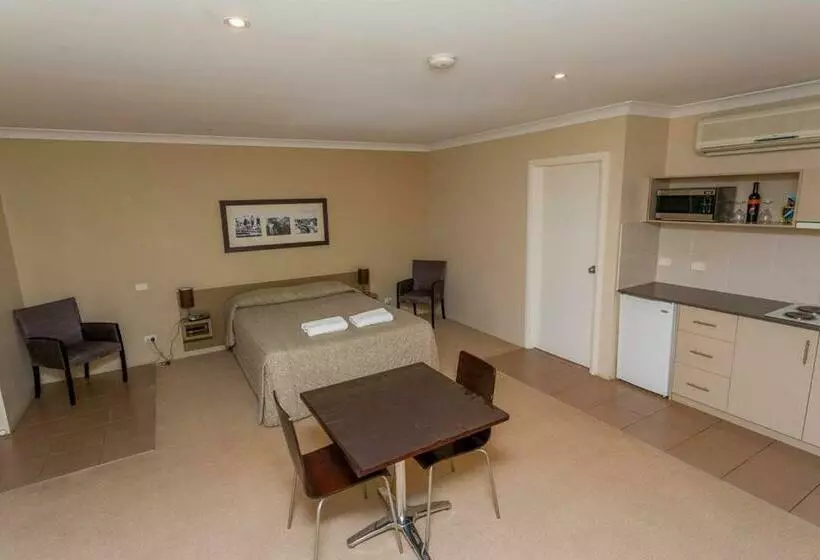 בית מלון כפרי The Kidman Wayside Inn