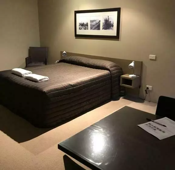 בית מלון כפרי The Kidman Wayside Inn