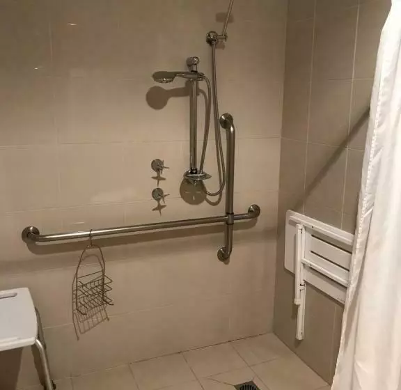 בית מלון כפרי The Kidman Wayside Inn