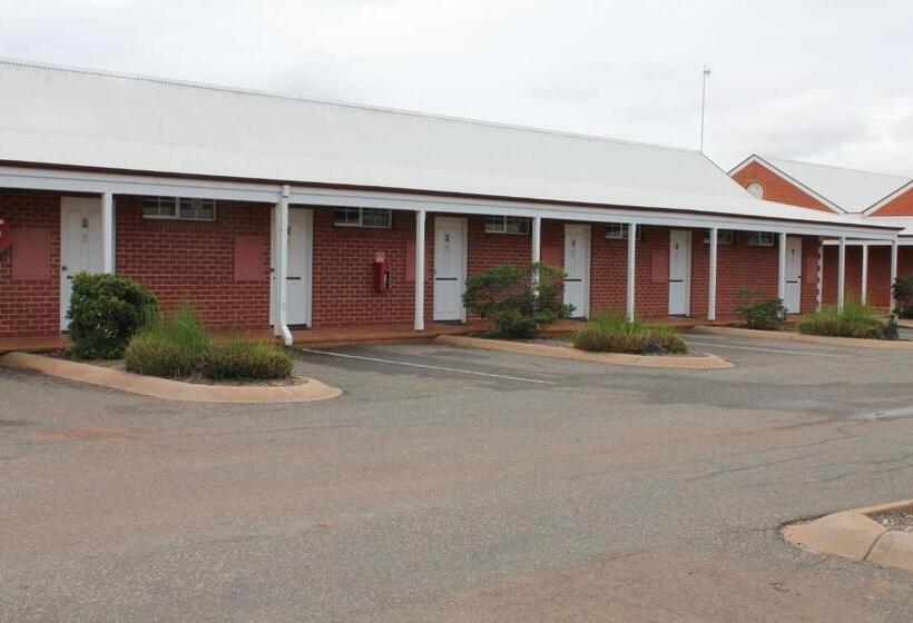 Отель The Kidman Wayside Inn