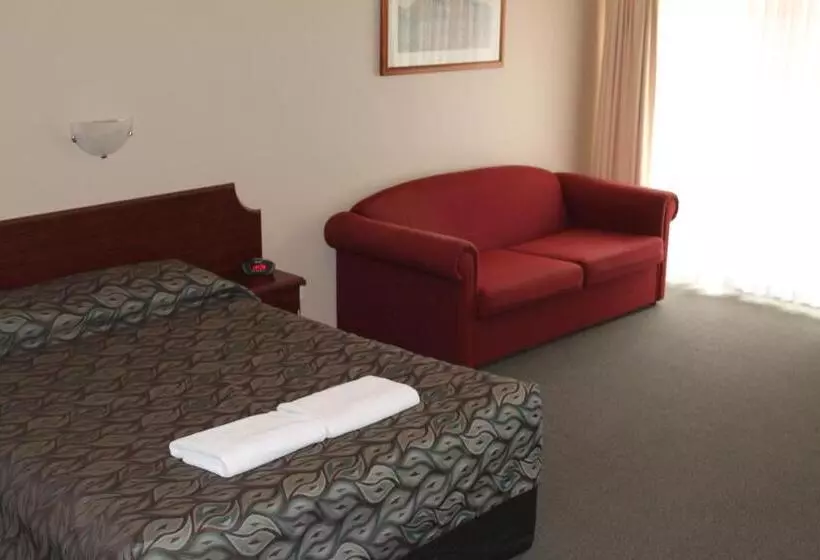 בית מלון כפרי The Kidman Wayside Inn