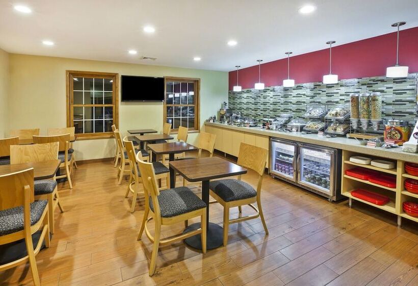 בית מלון כפרי Towneplace Suites By Marriott Detroit Livonia