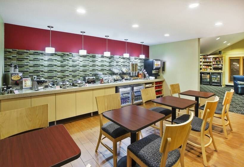 בית מלון כפרי Towneplace Suites By Marriott Detroit Livonia