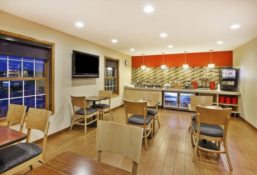 בית מלון כפרי Towneplace Suites By Marriott Detroit Livonia