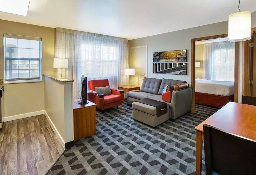호텔 Towneplace Suites By Marriott Detroit Livonia