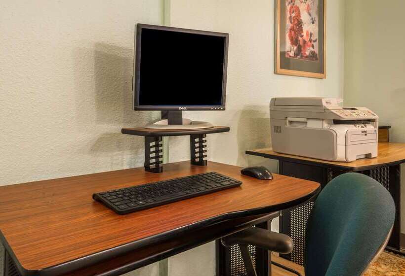 Microtel Inn & Suites By Wyndham Kansas City Airport