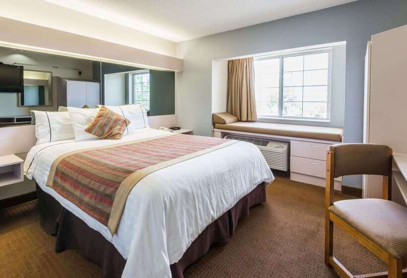 Microtel Inn & Suites By Wyndham Kansas City Airport