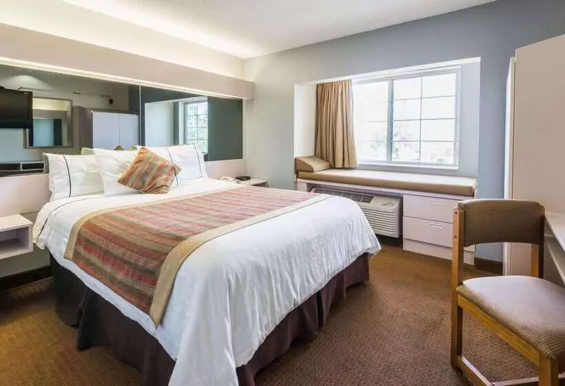 Microtel Inn & Suites By Wyndham Kansas City Airport