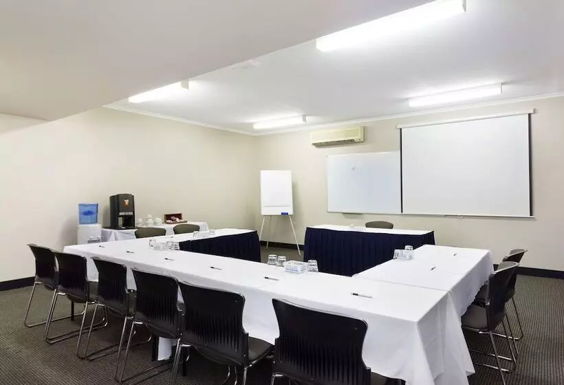 Rocklea International Motel