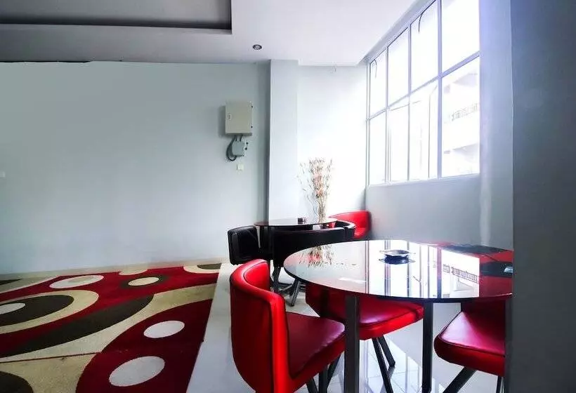 ホテル B'rasco Homestay