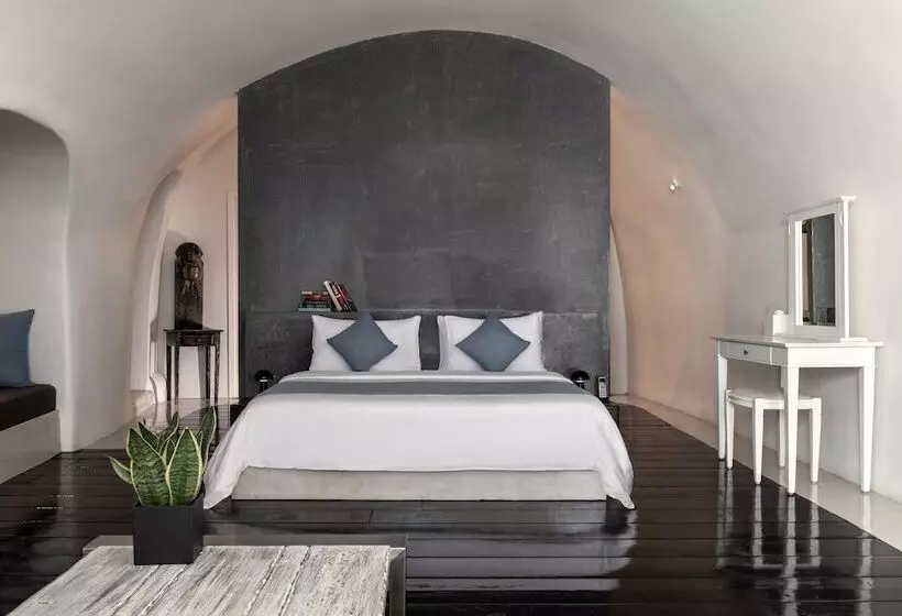 Alta Mare By Andronis