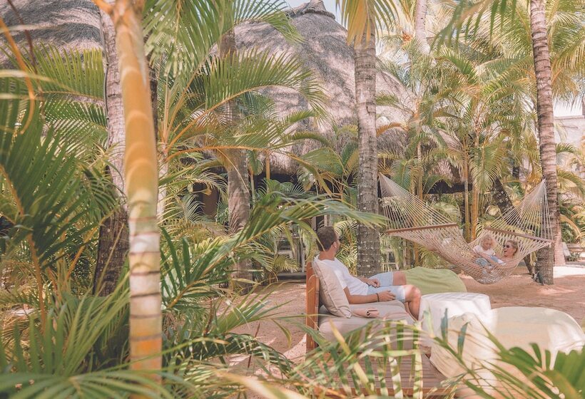 בית מלון כפרי Canonnier Beachcomber Golf Resort & Spa