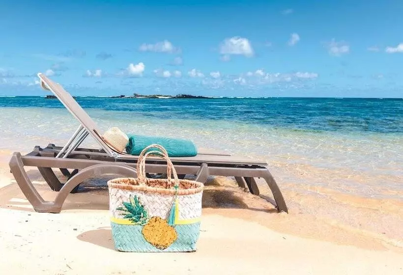 هتل Canonnier Beachcomber Golf Resort & Spa