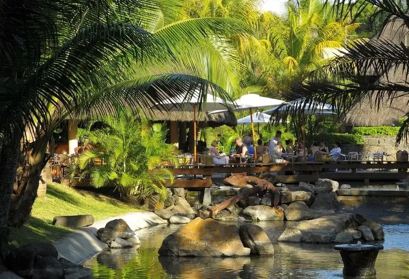 هتل Canonnier Beachcomber Golf Resort & Spa