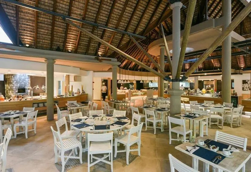 هتل Canonnier Beachcomber Golf Resort & Spa