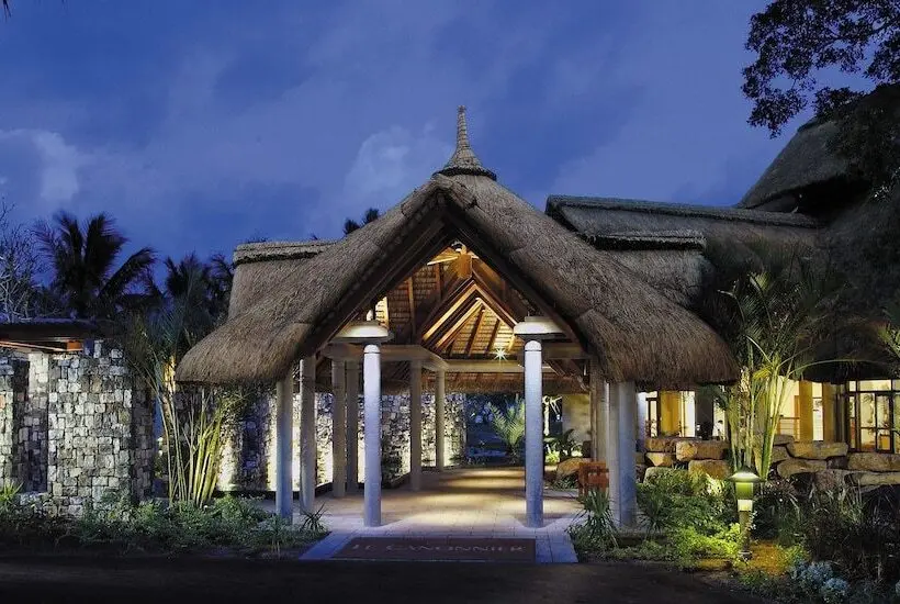 هتل Canonnier Beachcomber Golf Resort & Spa