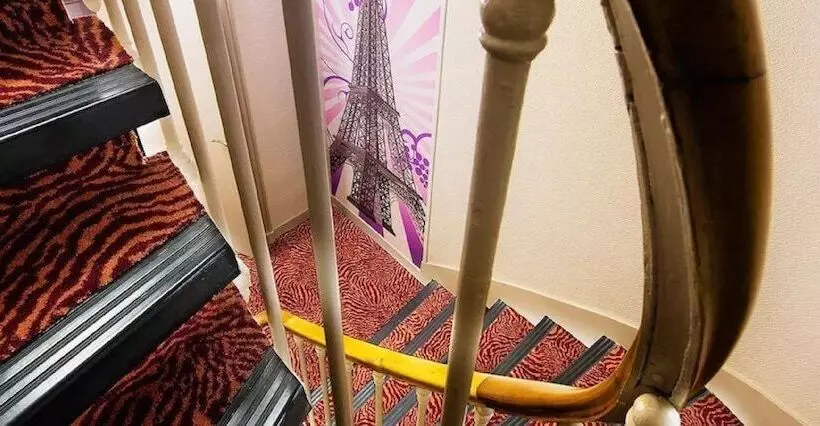 Hotelli De La Cite Rougemont