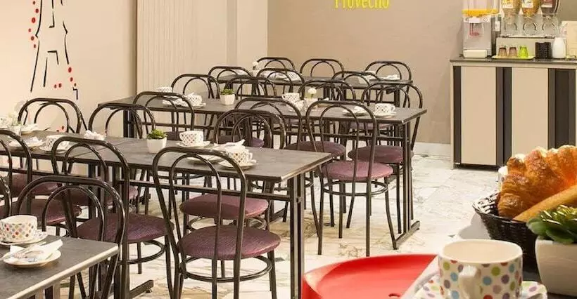 Hotelli De La Cite Rougemont