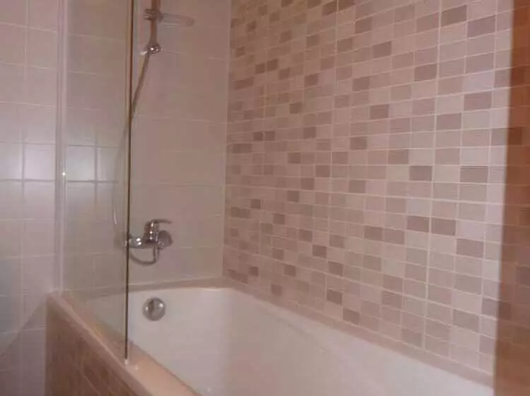 Hotelli De La Cite Rougemont