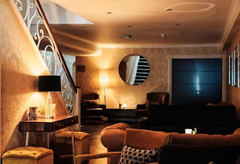 Отель De Normandie