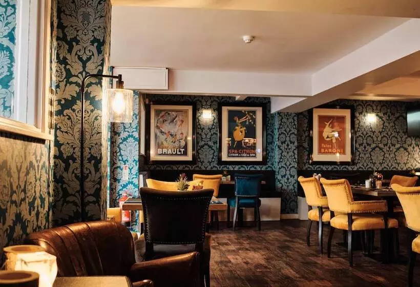 Отель De Normandie