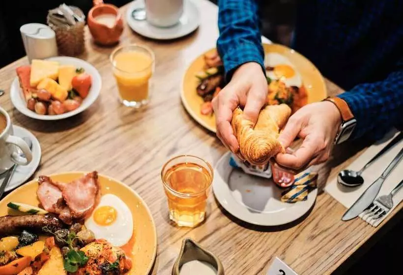 Отель De Normandie