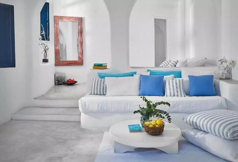 هتل Finikia Memories