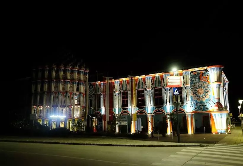 Отель Fuchspalast