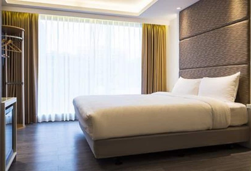 هتل Golden Garden