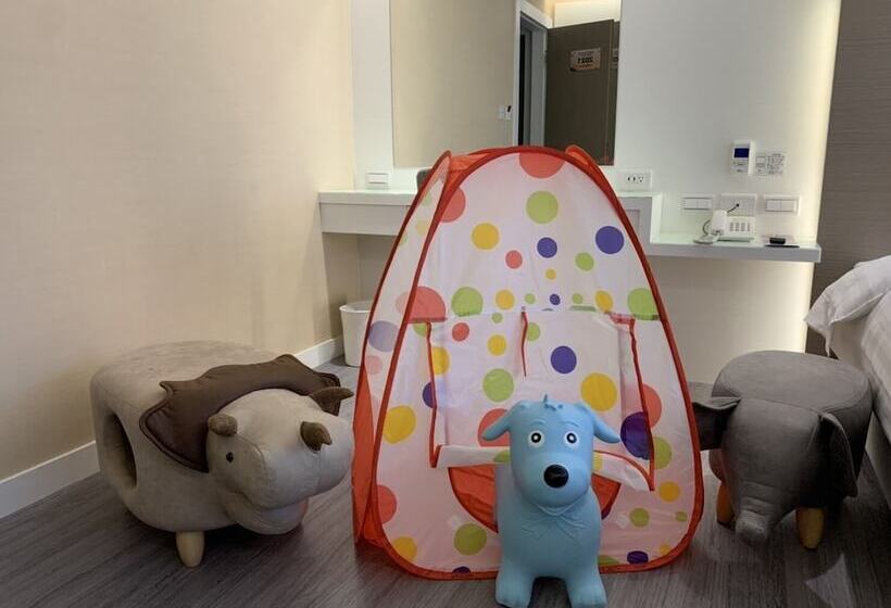 هتل Golden Garden