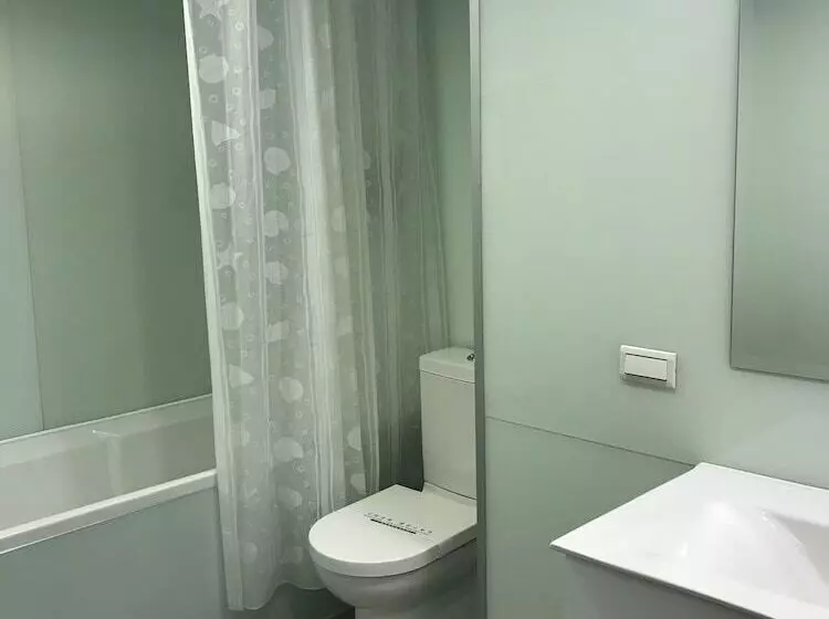 هتل Golden Garden