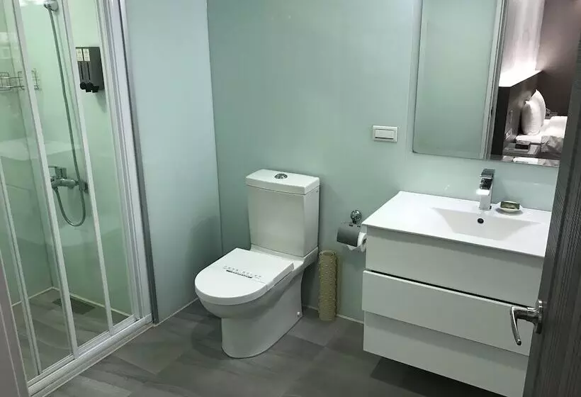 هتل Golden Garden