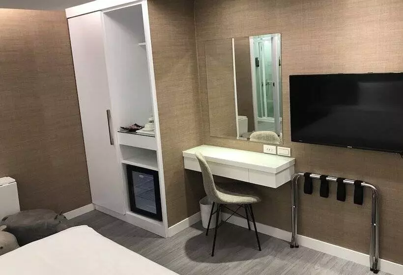 هتل Golden Garden