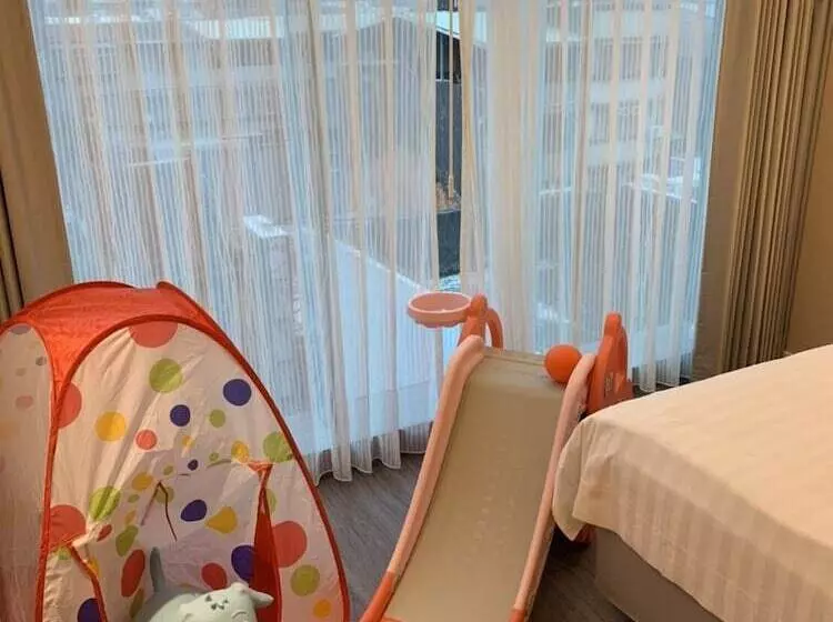 هتل Golden Garden