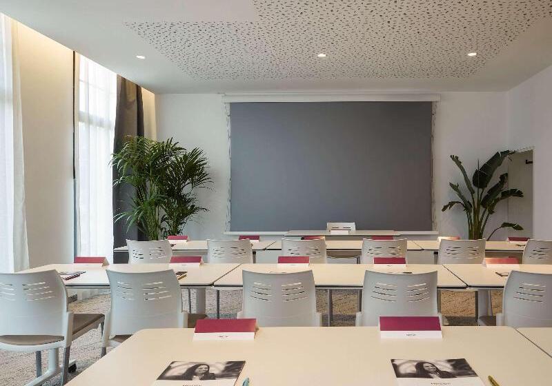 Hotel Mercure Avignon Gare Tgv