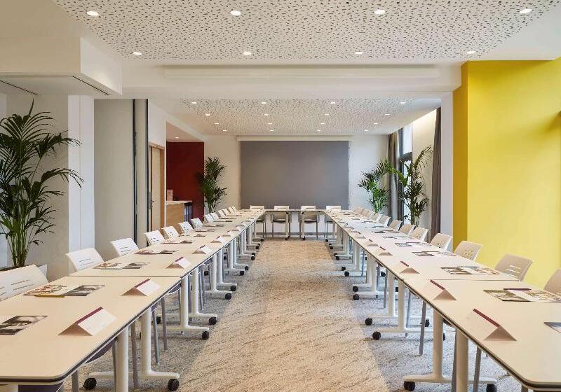 Hotel Mercure Avignon Gare Tgv