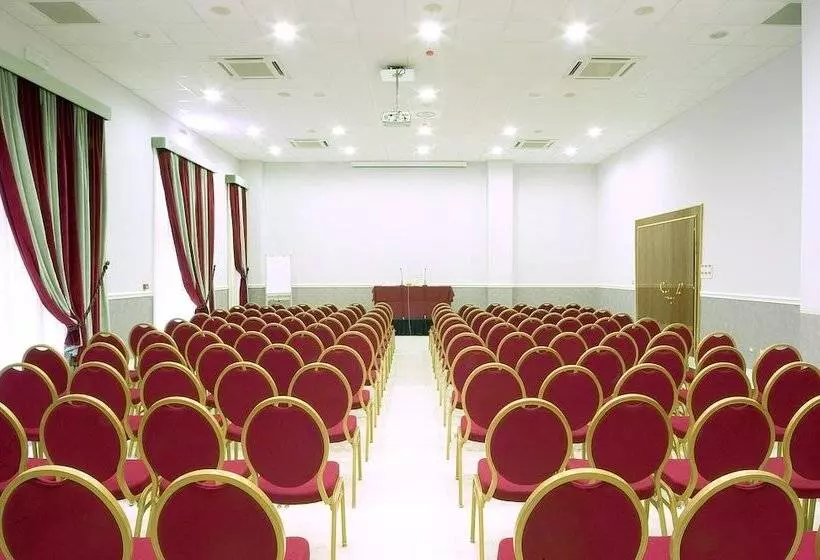 Zanhotel Centergross