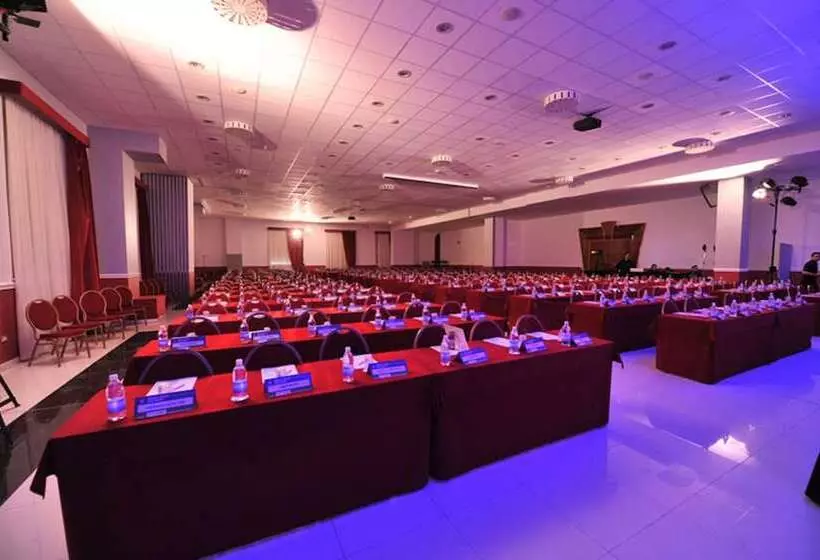 Zanhotel Centergross