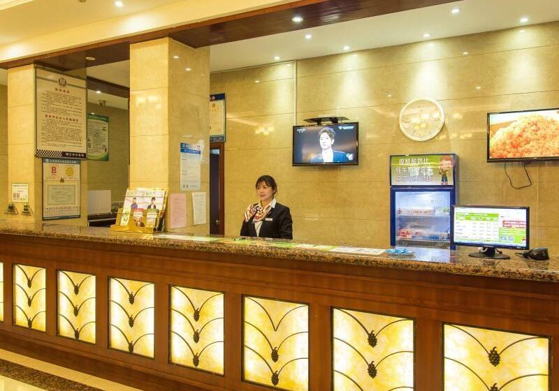 Отель Greentree Inn Jiangsu Taizhou Jingjiang Bus Station Express