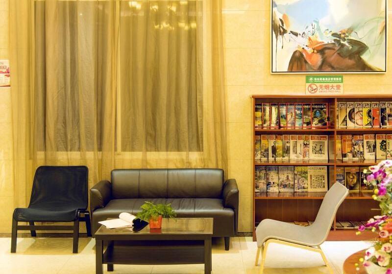 Отель Greentree Inn Jiangsu Taizhou Jingjiang Bus Station Express