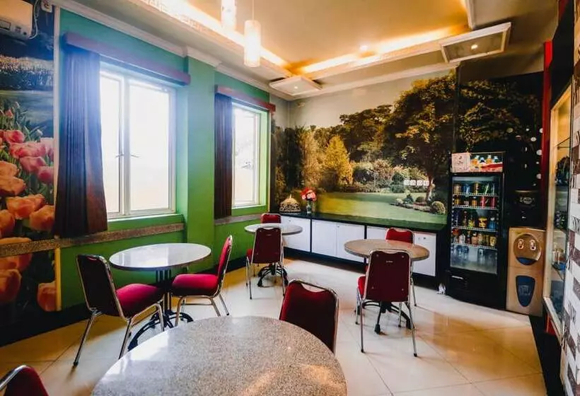 ホテル Reddoorz Plus @ Grand City Inn