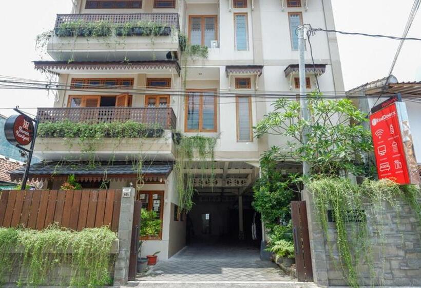 بنسيون Urbanview Rumah Kandjani Yogyakarta