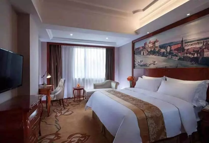 Vienna International Hotel Shaoguan Fengcailou