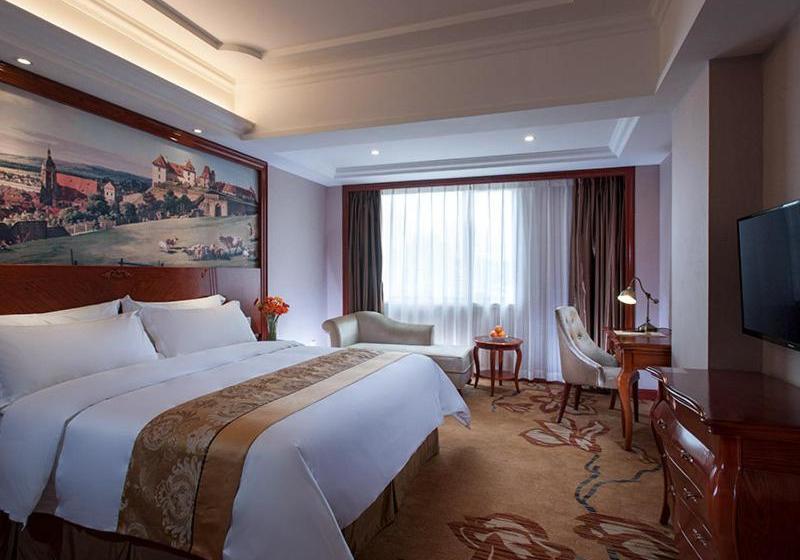 Vienna International Hotel Shaoguan Fengcailou