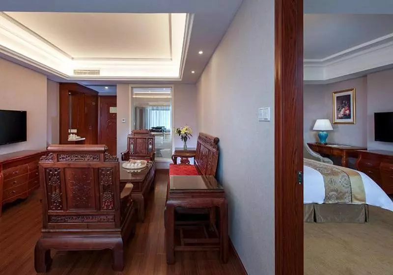 Vienna International Hotel Shaoguan Fengcailou