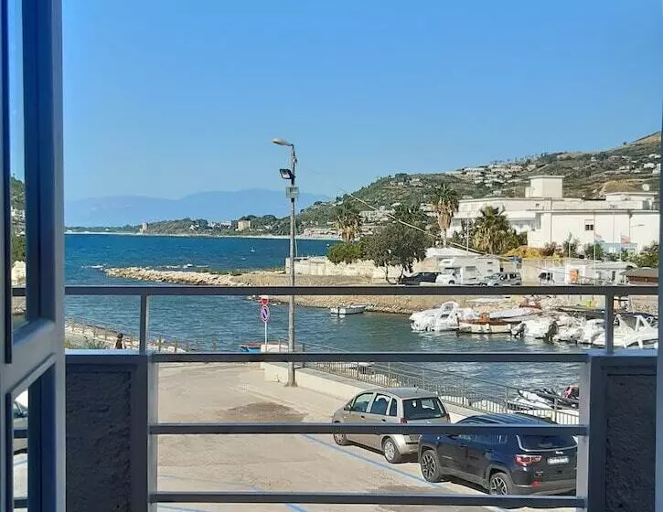 تختخواب و صبحانه 100 Passi Dal Mare