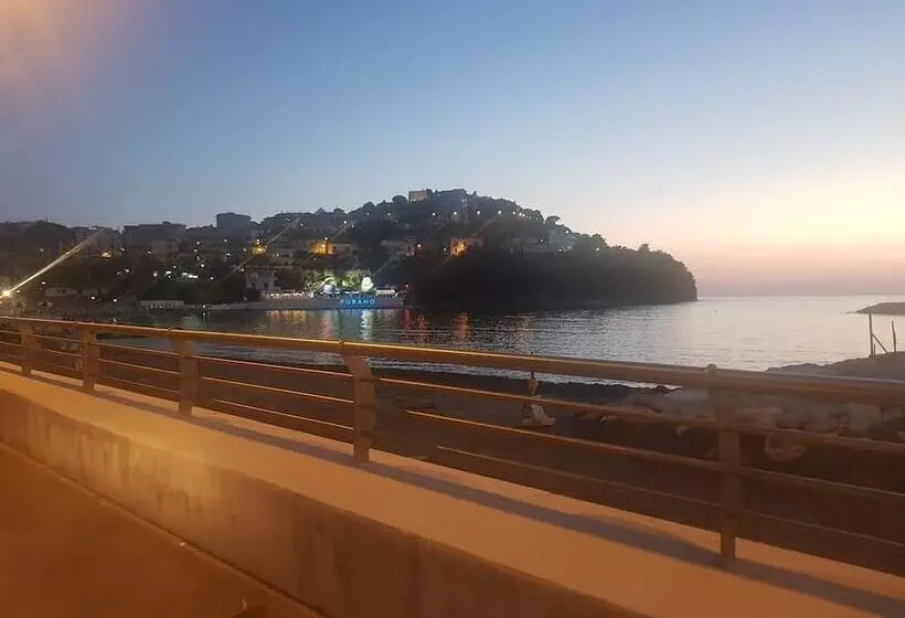 تختخواب و صبحانه 100 Passi Dal Mare